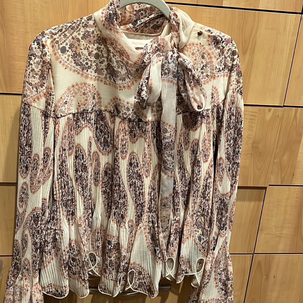 See by Chloe sexy, detailed blouse